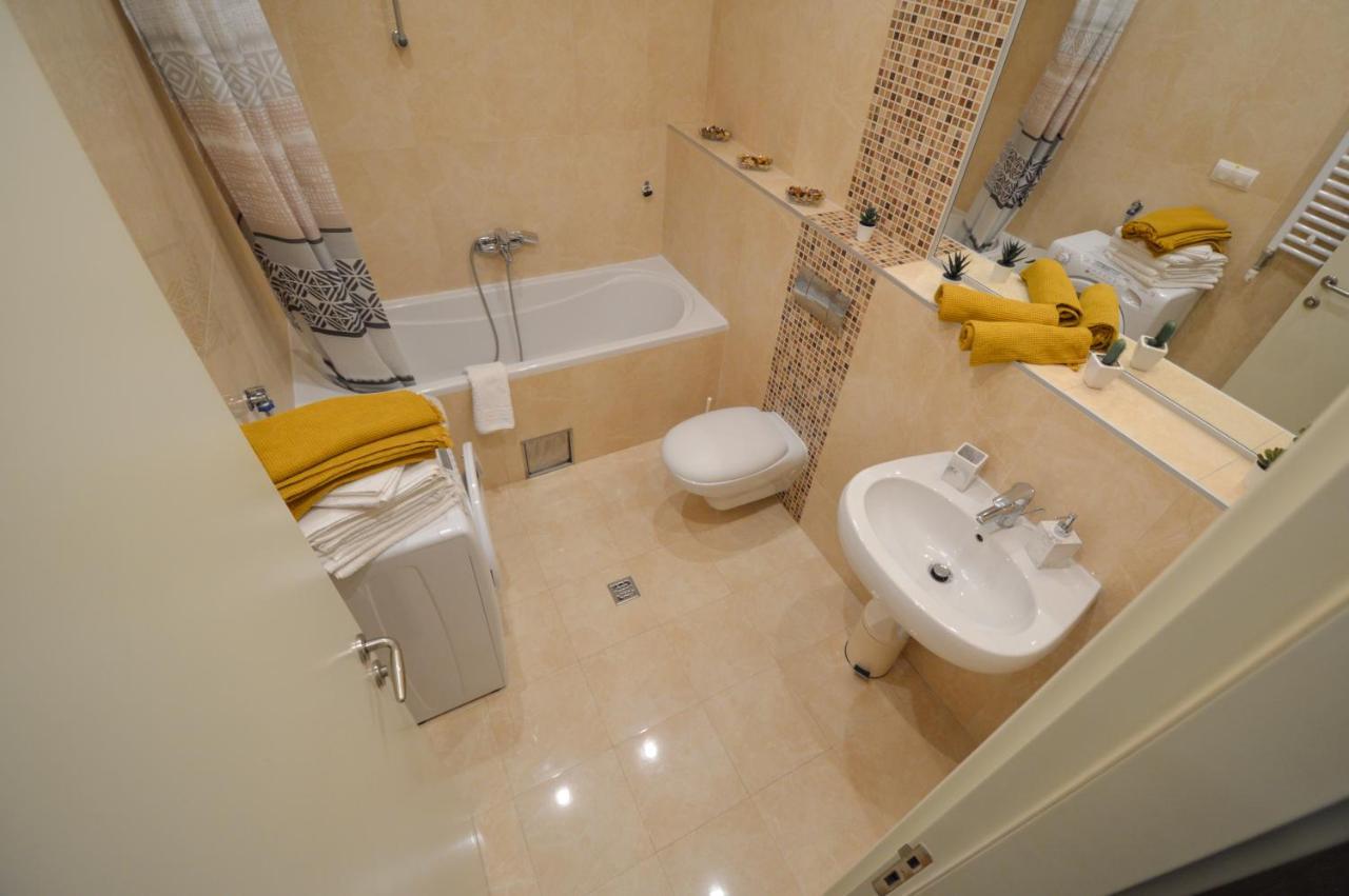 Spacious Studio Park City Νόβι Σαντ Εξωτερικό φωτογραφία